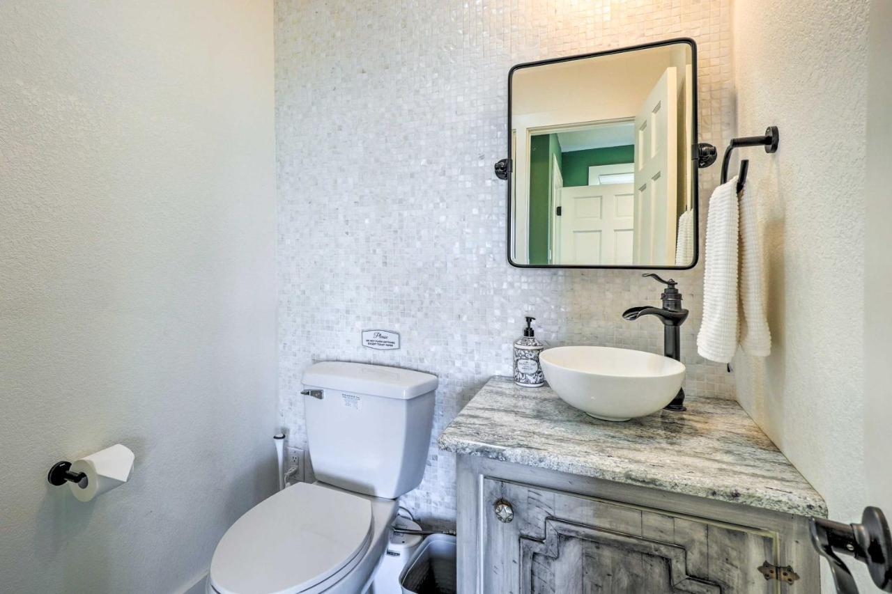 Colorful Golden Getaway With Panoramic Views! Villa Buitenkant foto